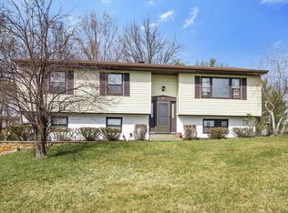 8 Essex Ct, Washingtonville, NY 10992