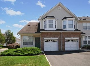 16 Stallion Ct #501, Somerset, NJ 08873