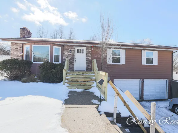 192 Seven Mile Rd NE, Comstock Park, MI 49321