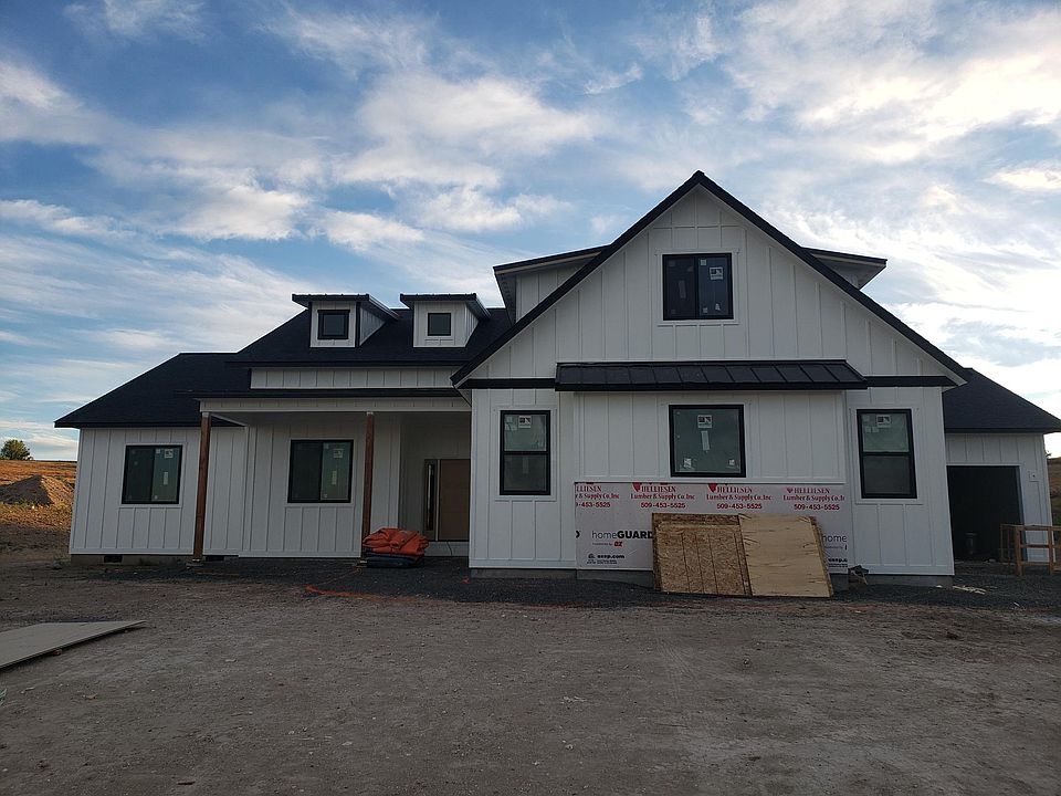 1st image of 114 Oakwood Ln