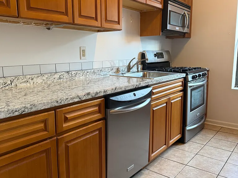 759 Avenue A #6 — Photo 2