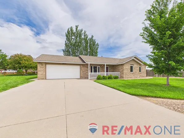 2320 Yosemite Pkwy, Garden City, KS 67846