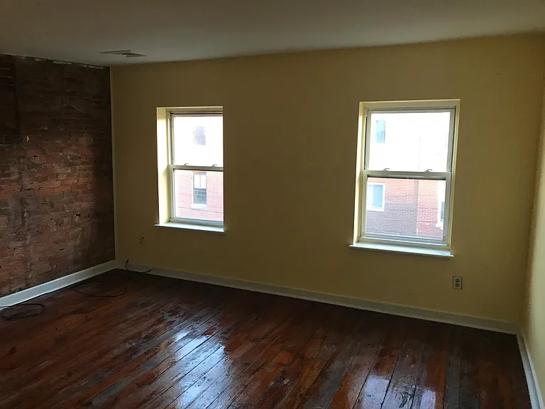 429 Dickinson St #2 — Photo 3