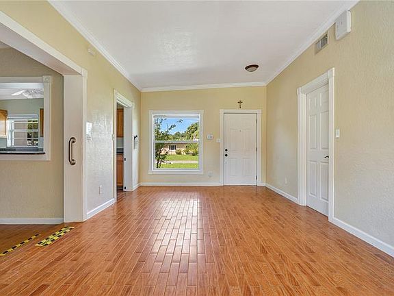 3rd image of 23 N Oxalis Dr
