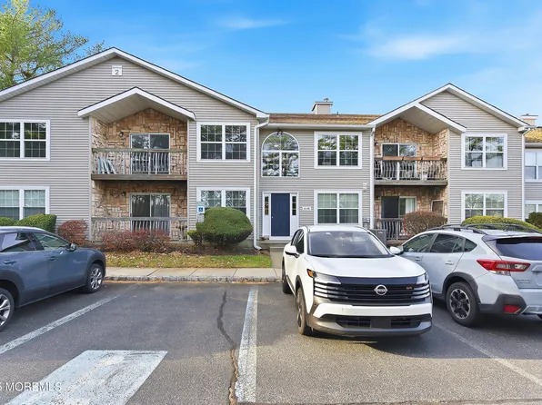 42 Diane Drive, Tinton Falls, NJ 07753