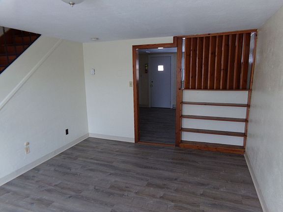 5th image of 1007-25 Golfview Ave
