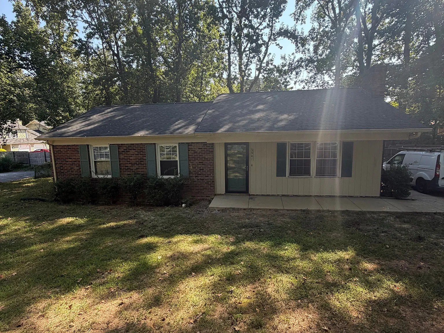 3 bed, 1.5 bath, 1125 sqft, $1,700 — Photo 2