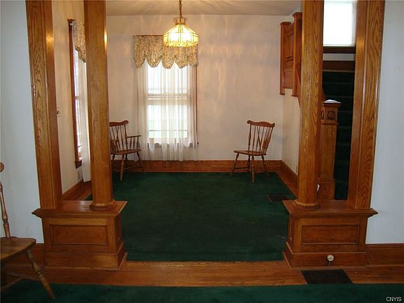 4th image of 157 Worden Ave