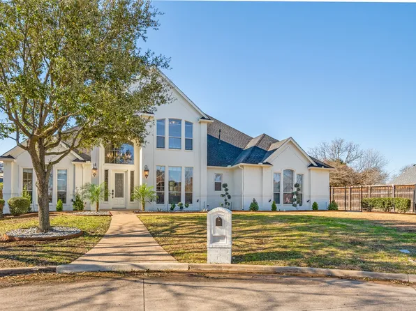 4 Trailside Ct, Mansfield, TX 76063