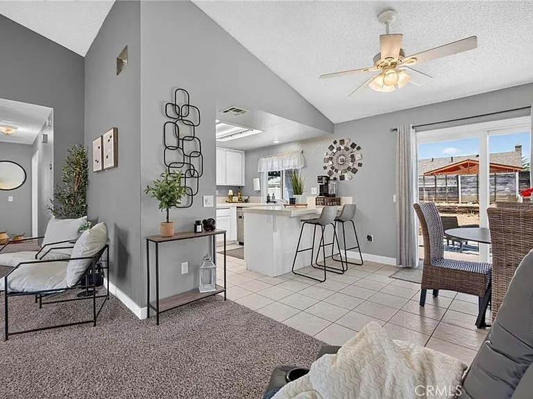 25860 Margaret Ave — Photo 7