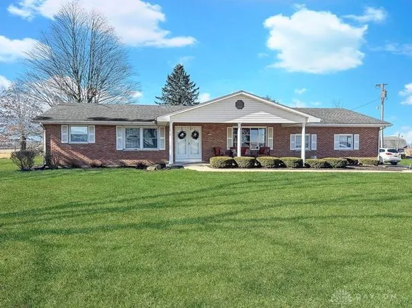 810 N Dugan Rd, Urbana, OH 43078
