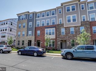 43004 Prophecy Ter, Sterling, VA 20166