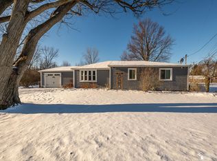 8485 S Stoney Creek Rd, Carleton, MI 48117