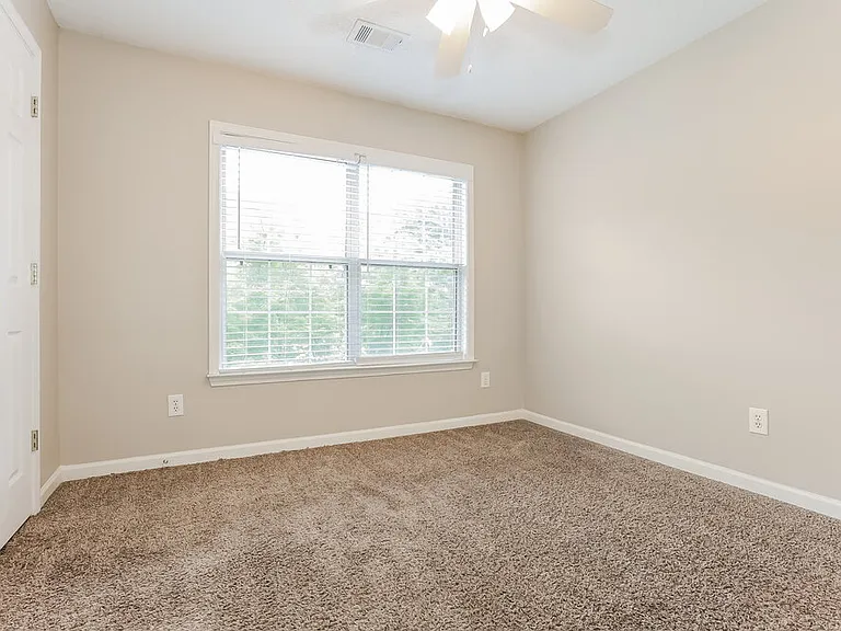 4259 Pentworth Ln NW — Photo 13