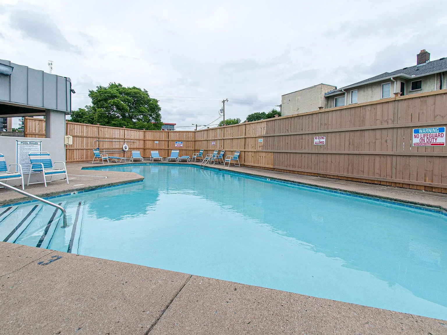 2 bed, 1300 sqft, $2,700 — Photo 3