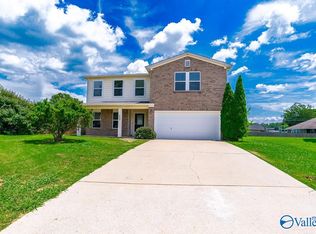 123 Firefly Ln, Owens X Rds, AL 35763