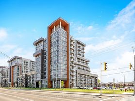 450 Dundas St E