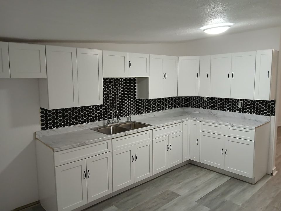 1st image of 1534 Moonflower St