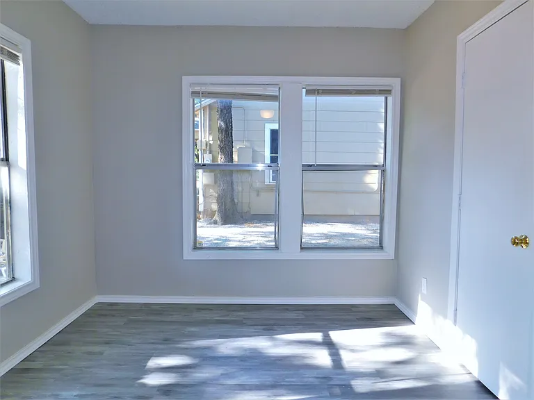 1014 Peak St — Photo 16