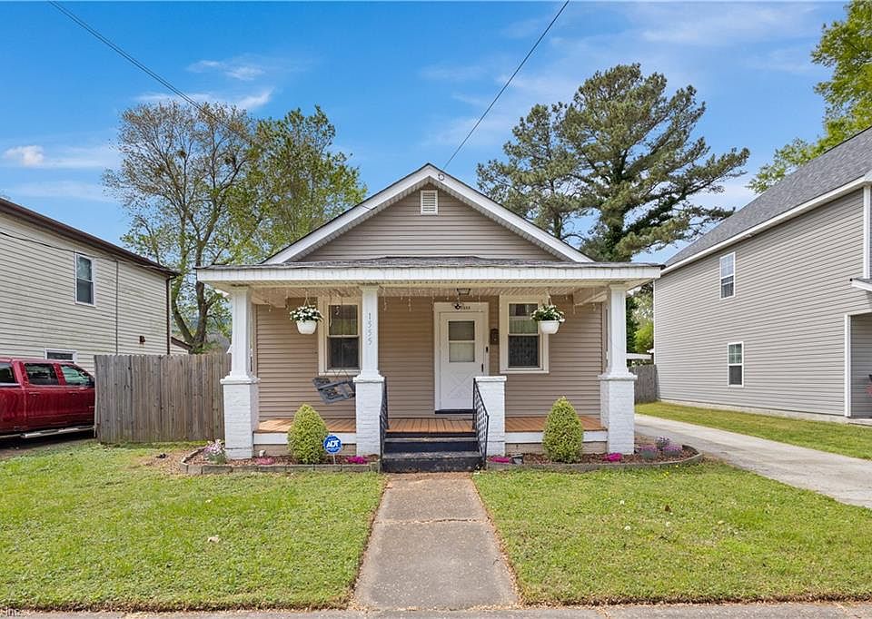 1st image of 1555 Fleetwood Ave