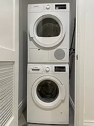 Rented by R New York