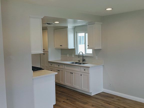 Lots of natural light from the windows