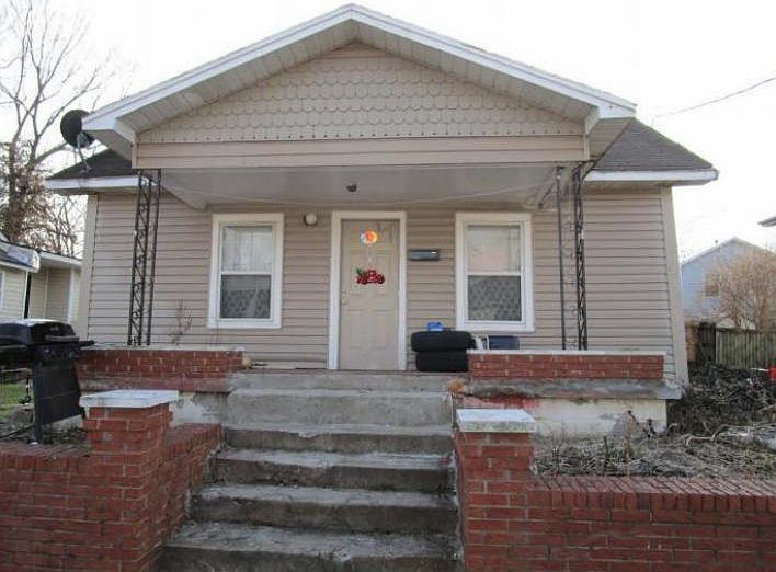 1st image of 460 Bradley Ct