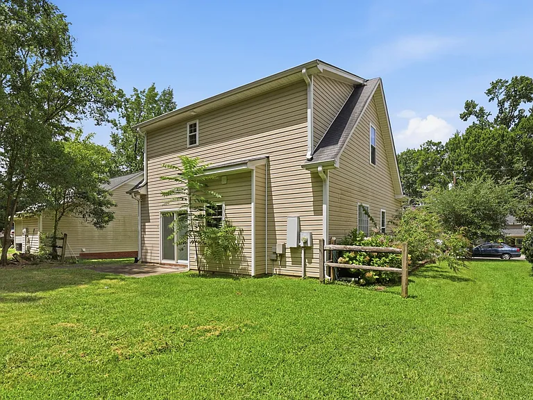 1706 Dallas Ave — Photo 29