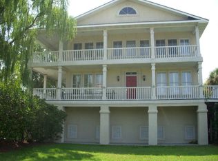 4144 Riverside Dr, Brunswick, GA 31520