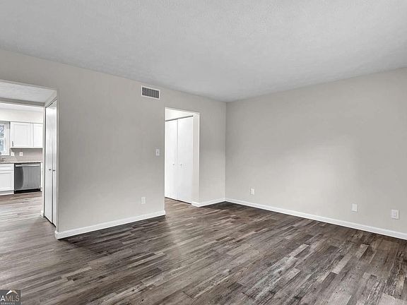 5th image of 3236 Abbeywood Dr