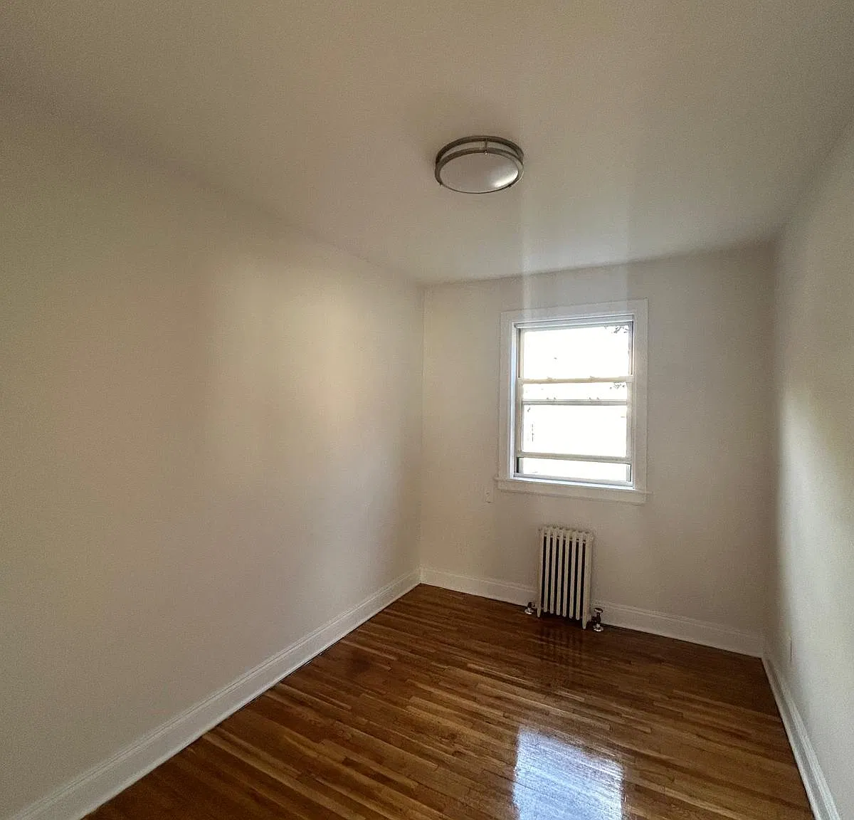 69th Ave, Oakland Gardens — Photo 4