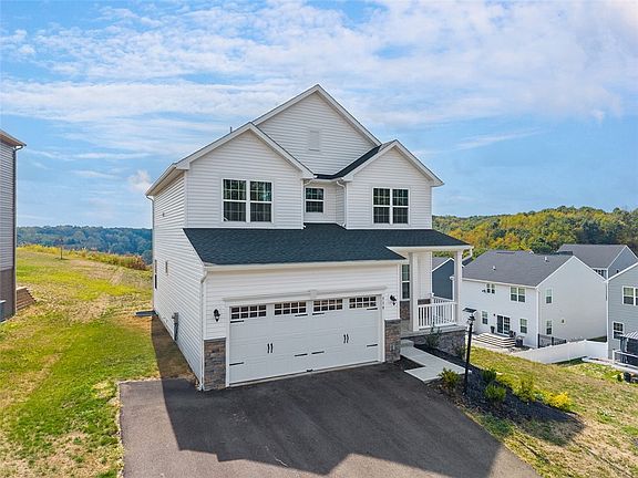 3rd image of 519 Blake Dr