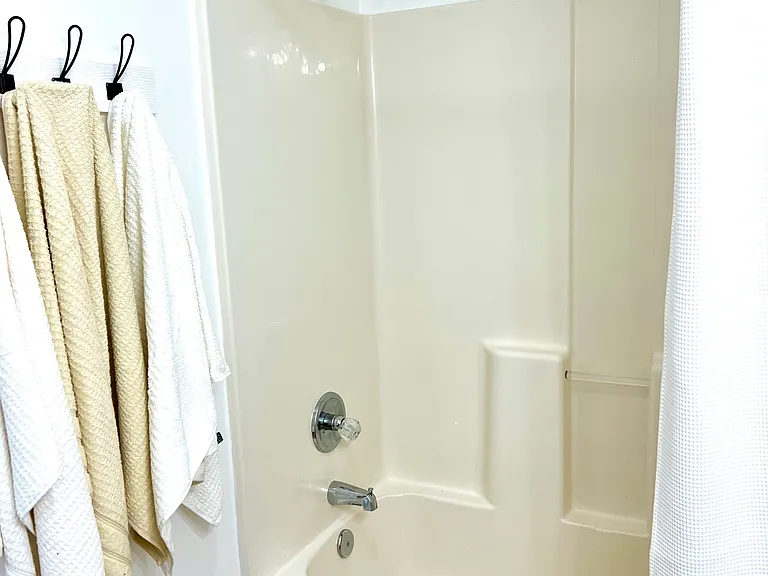 107 Riverview Dr #G1 — Photo 19