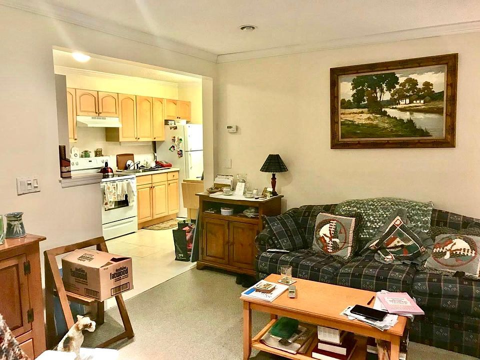 1st image of 2424 Henry St
