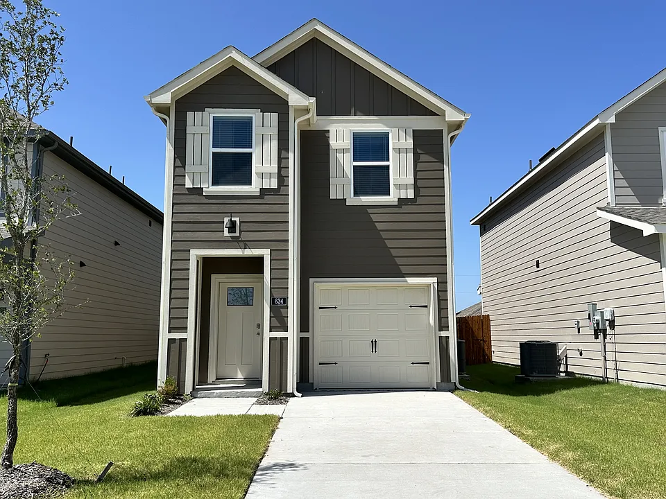 634 White Ash Dr