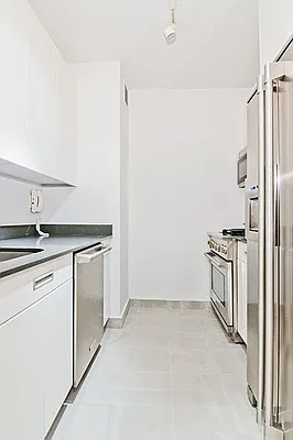 Rented by Nest Seekers International | media 19