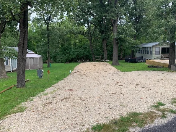 26/160 Woodhaven Dr E, Sublette, IL 61367