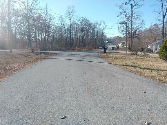 4th image of 340 Tinnell Station Dr