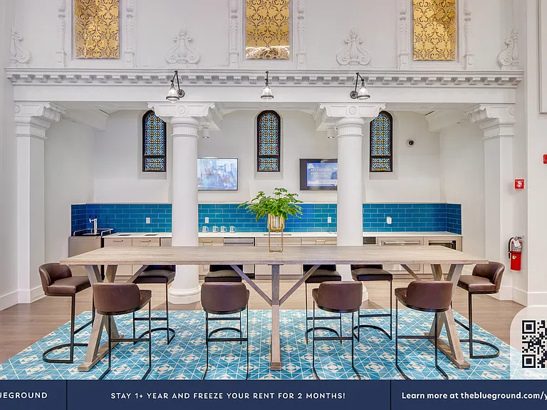 Building's Lounge