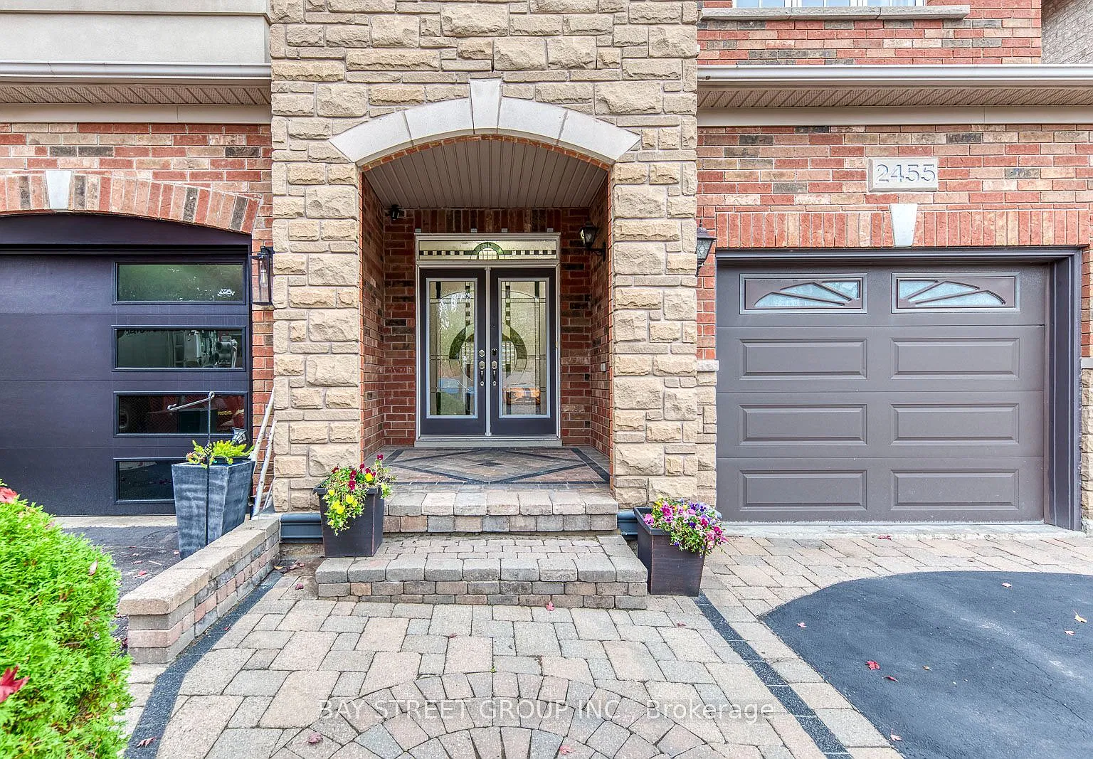 3 bed, $4,350 — Photo 3