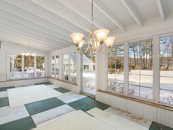 4th image of 214 Putney Road