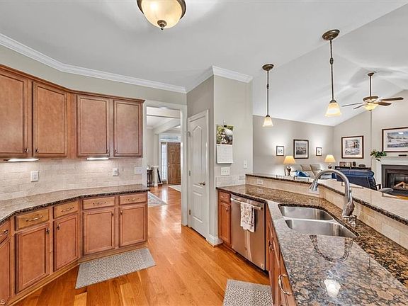 4th image of 3017 Pearson Farm Dr