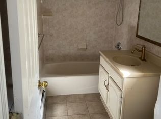 6203 136th St FLOOR 2, Flushing, NY 11367