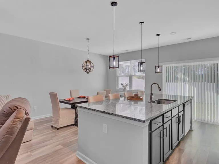 621 Hilchot Dr — Photo 3