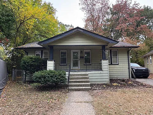 836 N Maple Ave Photo 1