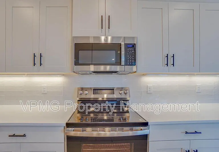 1605 NE 180th Ave — Photo 10