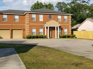 2711 Dean Rd, Jacksonville, FL 32216