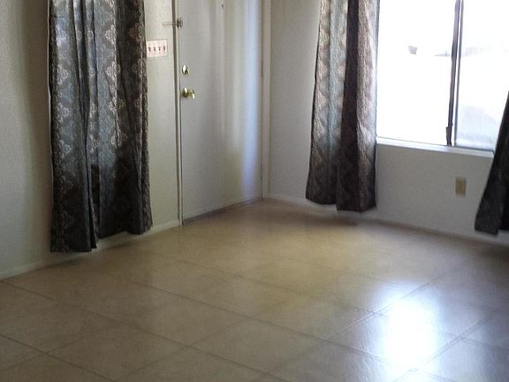 5th image of 6230 N 33rd Ave Unit 138