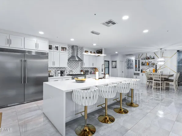 8480 E COOLIDGE Street E, Scottsdale, AZ 85251