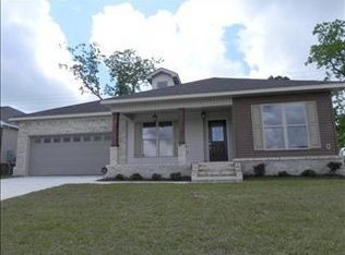 104 Danny Ln, Dothan, AL 36301